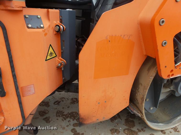 image for item DA2694 Hamm HD90 double drum vibratory roller