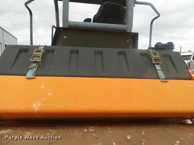 image for item DA2694 Hamm HD90 double drum vibratory roller