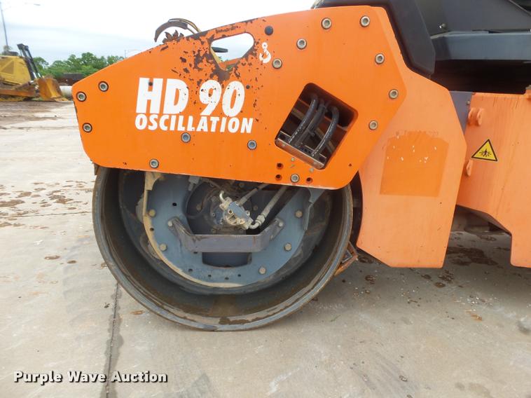 image for item DA2694 Hamm HD90 double drum vibratory roller
