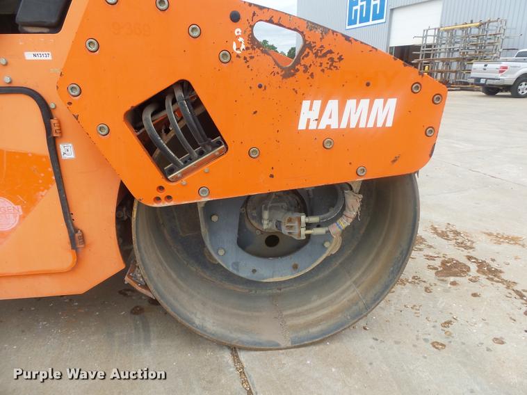 image for item DA2694 Hamm HD90 double drum vibratory roller