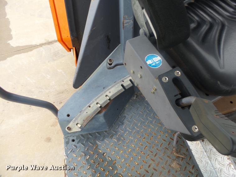 image for item DA2694 Hamm HD90 double drum vibratory roller