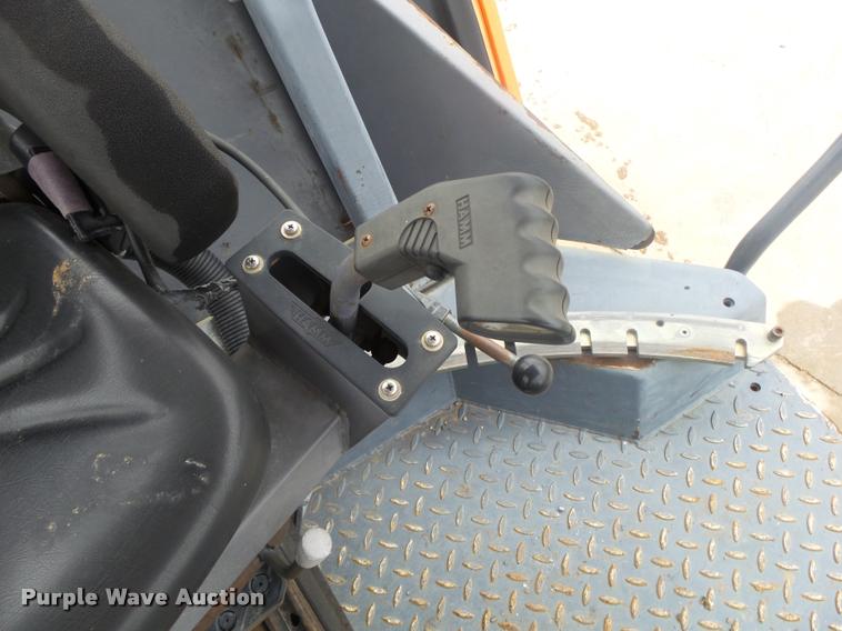 image for item DA2694 Hamm HD90 double drum vibratory roller