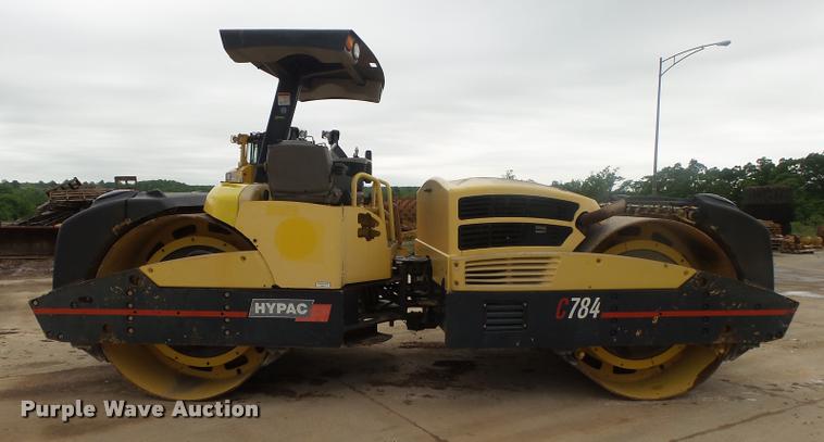 image for item DA2697 Hypac C784 double drum vibratory roller