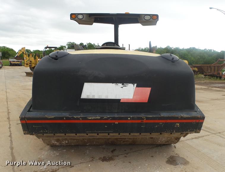 image for item DA2697 Hypac C784 double drum vibratory roller