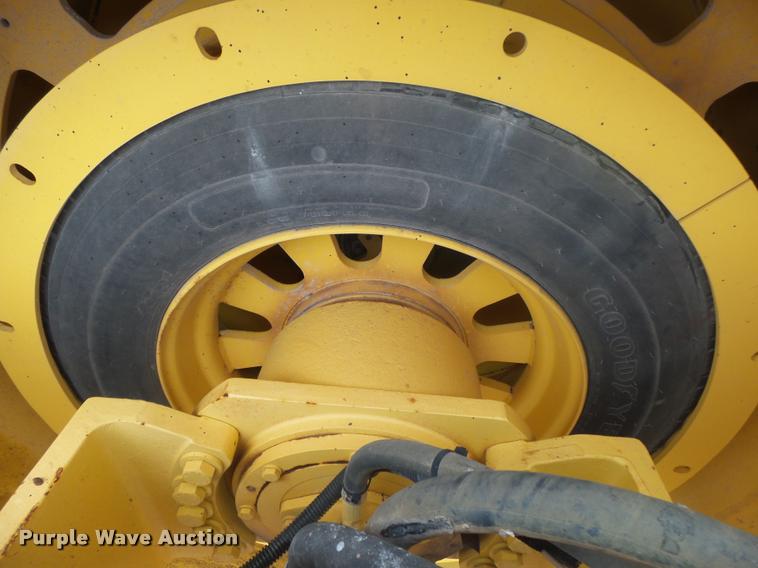 image for item DA2697 Hypac C784 double drum vibratory roller