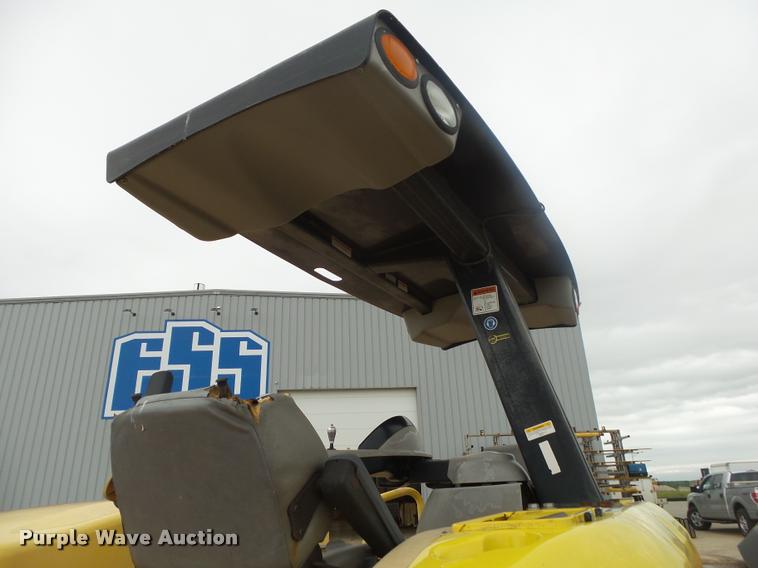 image for item DA2697 Hypac C784 double drum vibratory roller