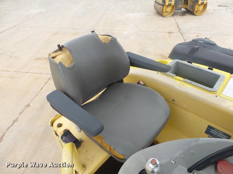 image for item DA2697 Hypac C784 double drum vibratory roller