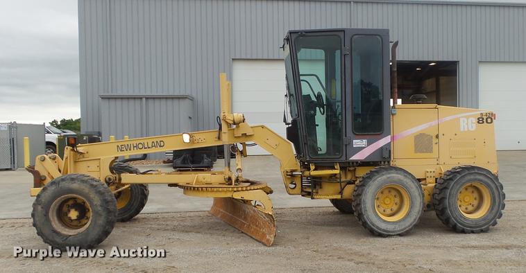 image for item DA2699 New Holland RG80 motor grader