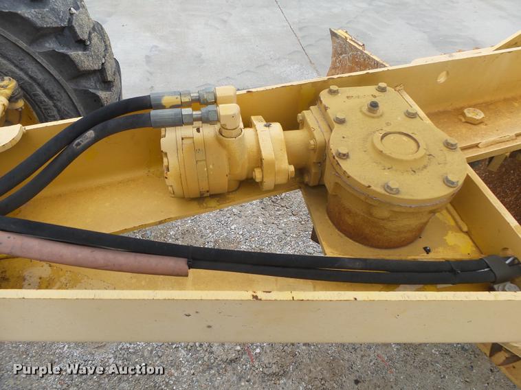 image for item DA2699 New Holland RG80 motor grader