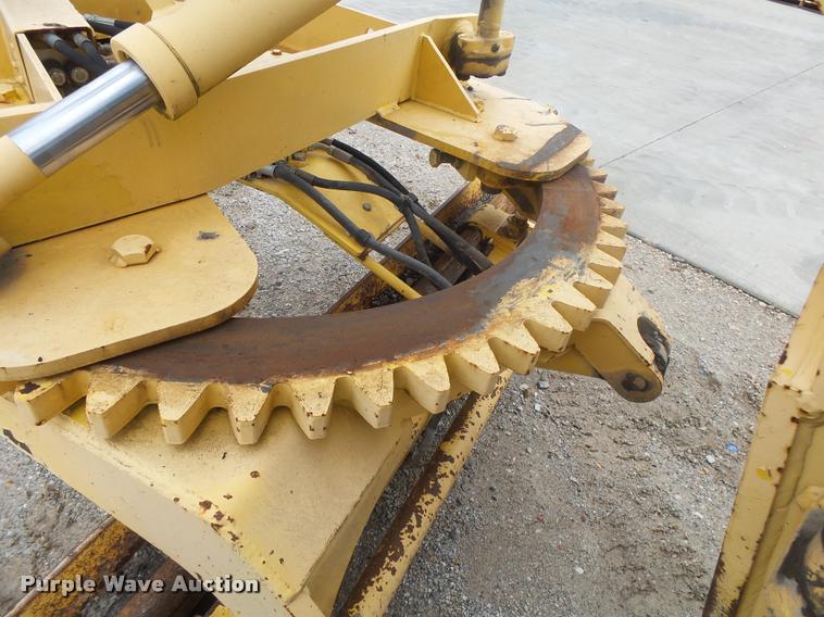 image for item DA2699 New Holland RG80 motor grader