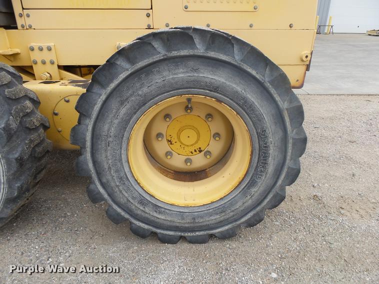 image for item DA2699 New Holland RG80 motor grader