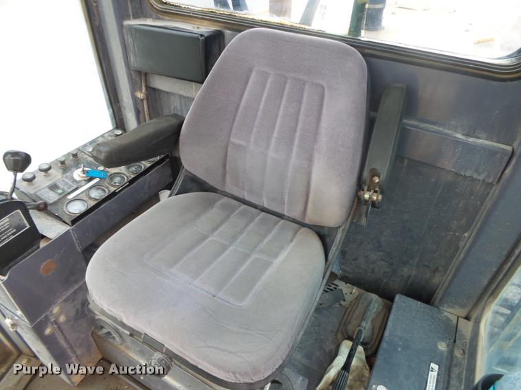 image for item DA2699 New Holland RG80 motor grader