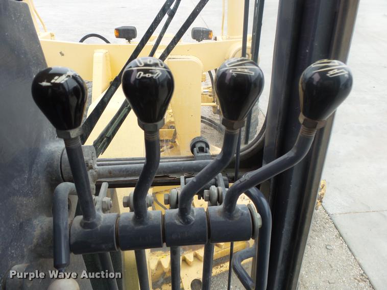 image for item DA2699 New Holland RG80 motor grader