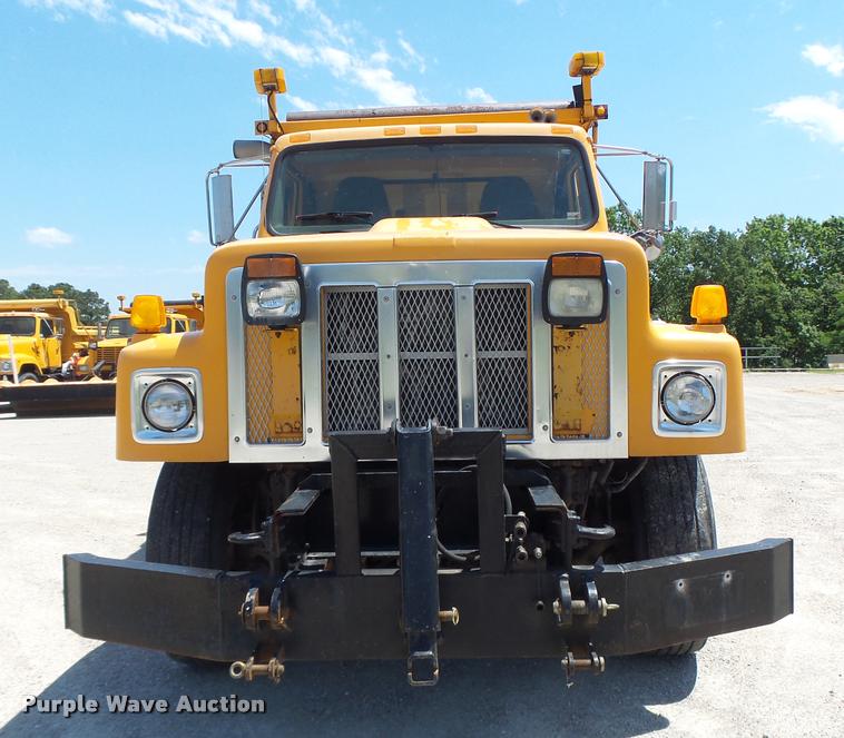 image for item DA3489 2002 International F2554 dump truck