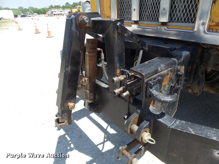 image for item DA3489 2002 International F2554 dump truck