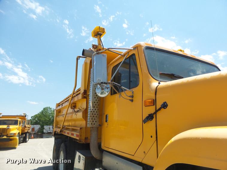 image for item DA3489 2002 International F2554 dump truck