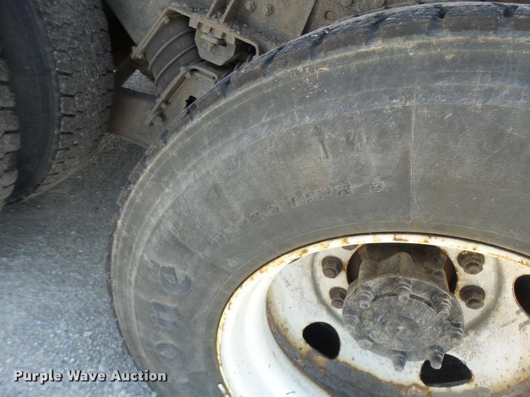 image for item DA3489 2002 International F2554 dump truck