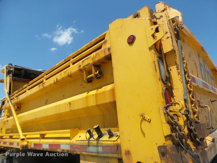 image for item DA3489 2002 International F2554 dump truck