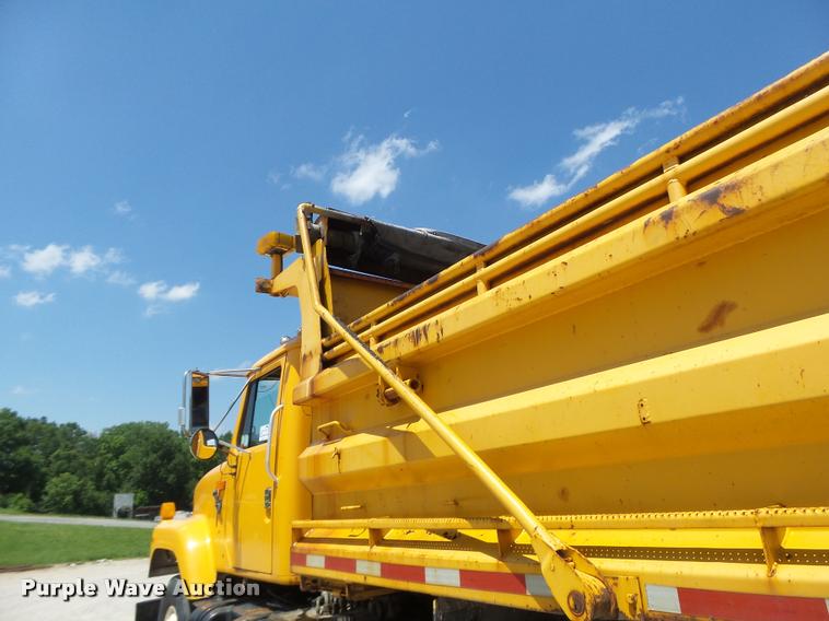 image for item DA3489 2002 International F2554 dump truck