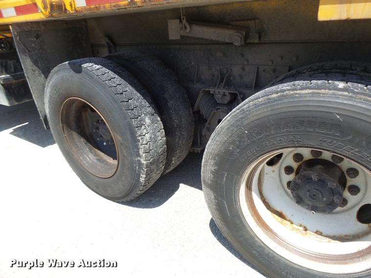 image for item DA3489 2002 International F2554 dump truck