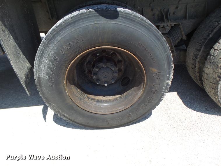 image for item DA3489 2002 International F2554 dump truck