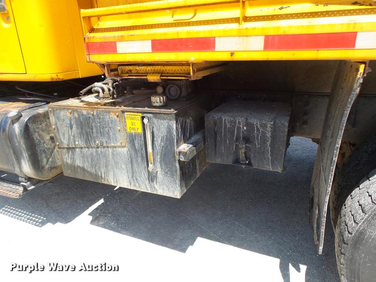 image for item DA3489 2002 International F2554 dump truck