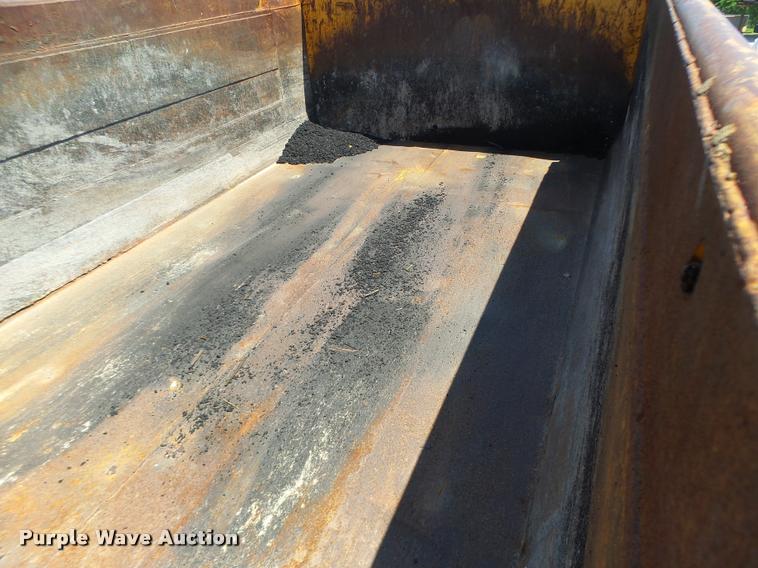 image for item DA3489 2002 International F2554 dump truck