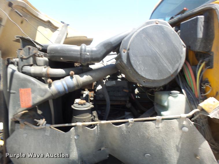 image for item DA3489 2002 International F2554 dump truck