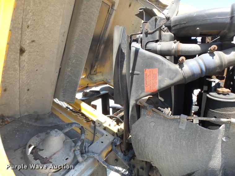 image for item DA3489 2002 International F2554 dump truck