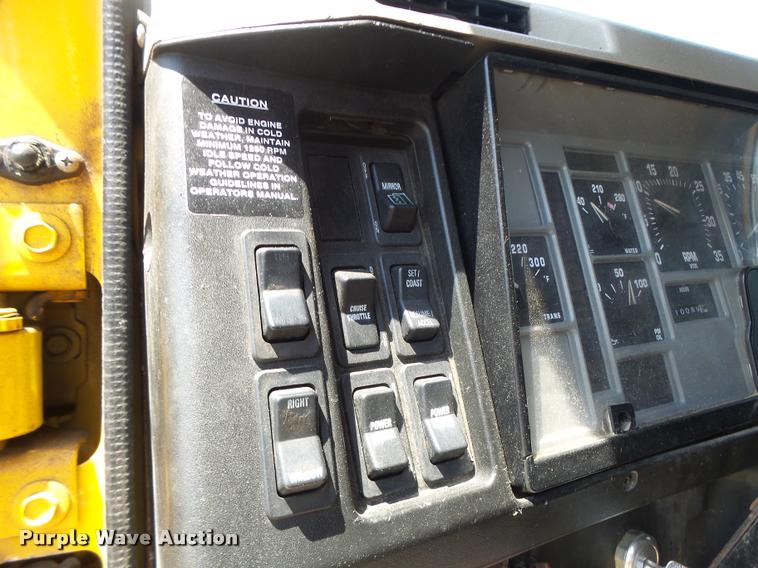 image for item DA3489 2002 International F2554 dump truck