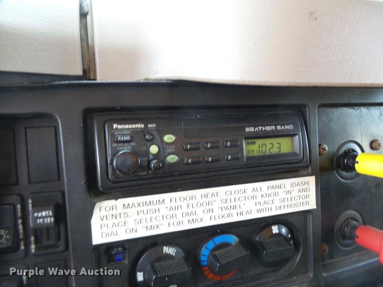 image for item DA3489 2002 International F2554 dump truck