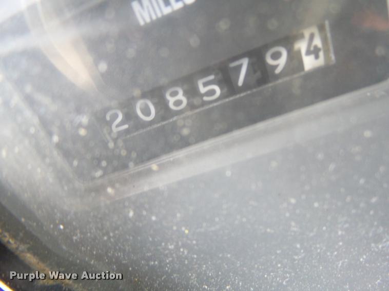 image for item DA3489 2002 International F2554 dump truck