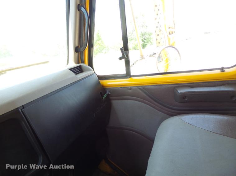 image for item DA3489 2002 International F2554 dump truck