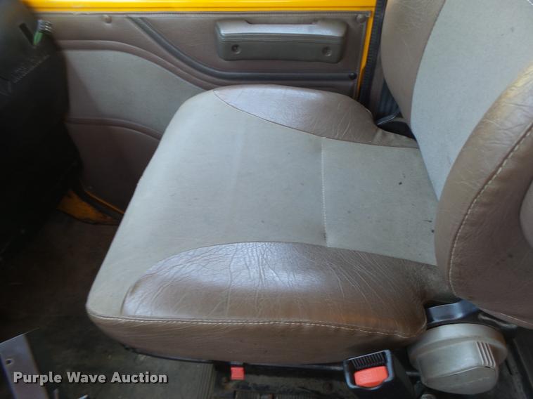 image for item DA3489 2002 International F2554 dump truck