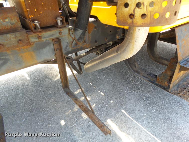 image for item DA3490 2002 International 4900 dump truck