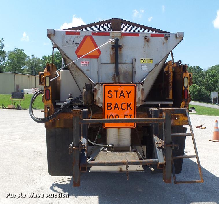 image for item DA3491 2002 International 4900 dump truck