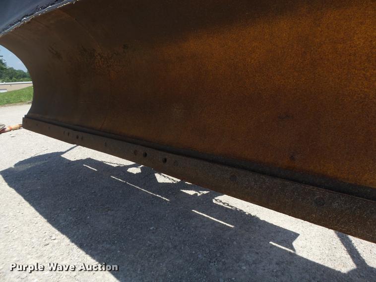 image for item DA3491 2002 International 4900 dump truck