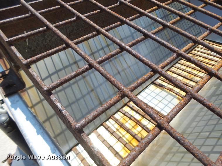 image for item DA3491 2002 International 4900 dump truck