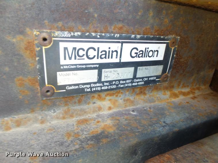 image for item DA3491 2002 International 4900 dump truck