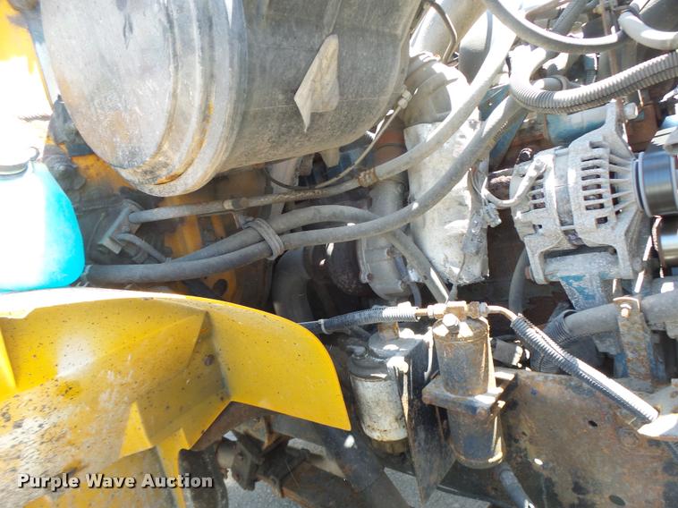 image for item DA3491 2002 International 4900 dump truck