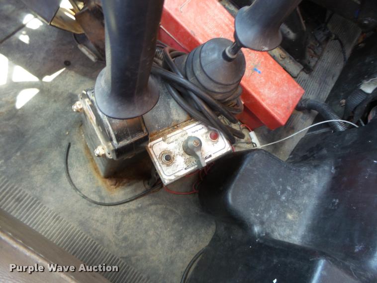 image for item DA3491 2002 International 4900 dump truck