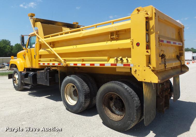 image for item DA3492 2002 International F2554 dump truck