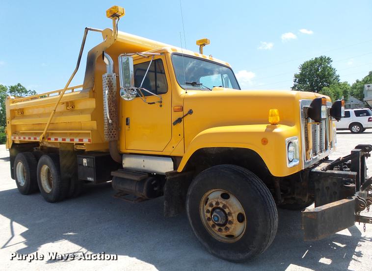 image for item DA3492 2002 International F2554 dump truck