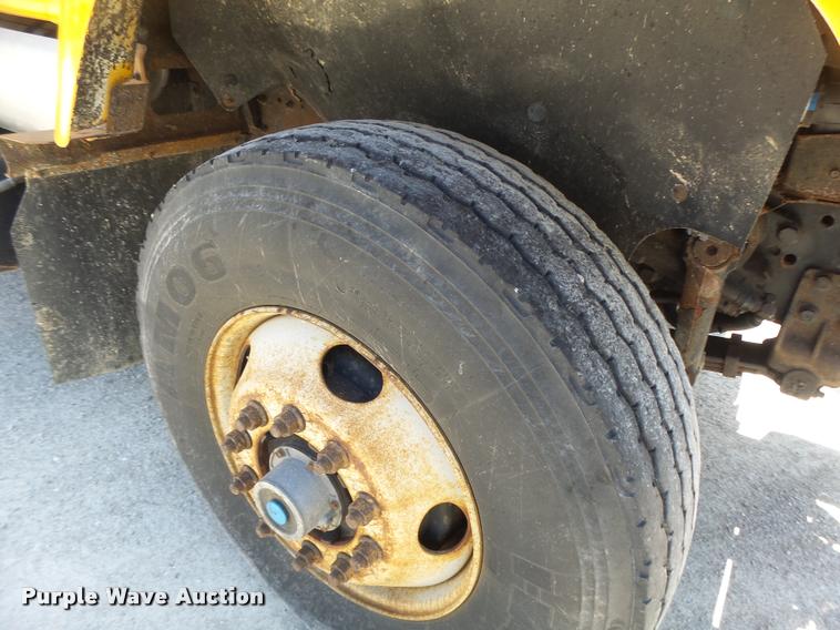 image for item DA3492 2002 International F2554 dump truck