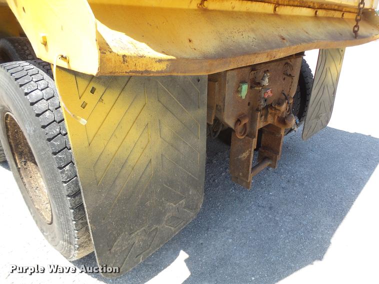 image for item DA3492 2002 International F2554 dump truck