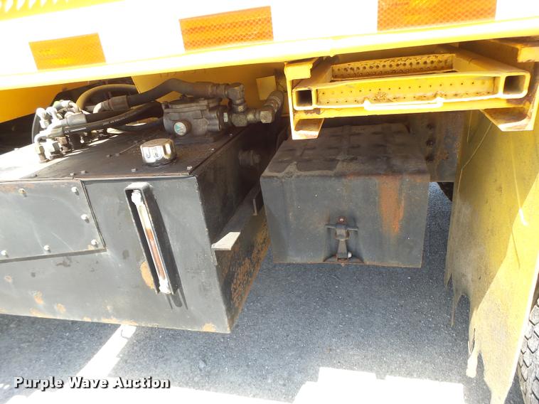 image for item DA3492 2002 International F2554 dump truck