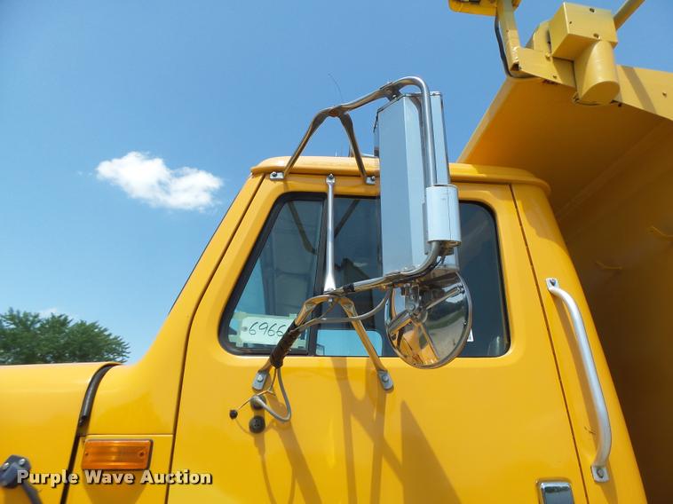 image for item DA3492 2002 International F2554 dump truck