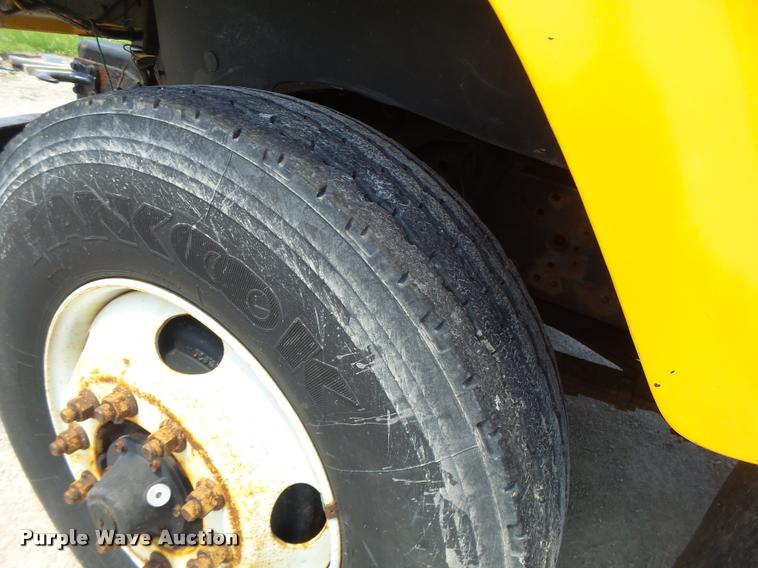 image for item DA3492 2002 International F2554 dump truck