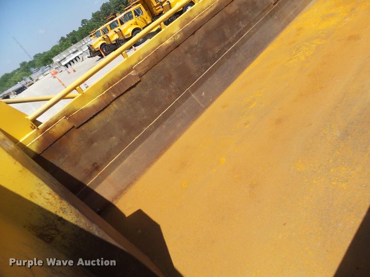 image for item DA3492 2002 International F2554 dump truck