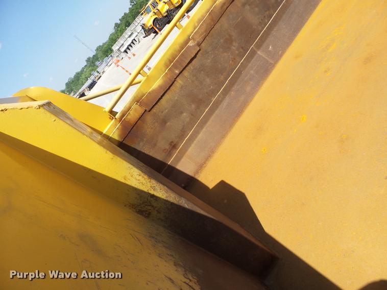 image for item DA3492 2002 International F2554 dump truck